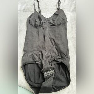 Heyshape NWT Black Bodysuit LARGE